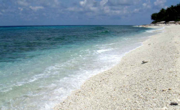 Fuvahmulah Pebble Beach